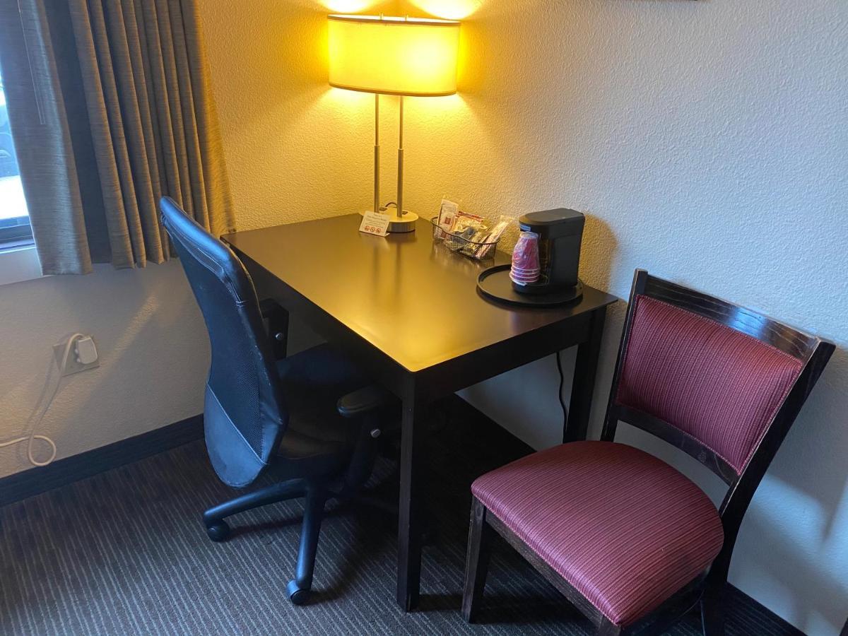 Blossom Hotel & Suites Τράβερς Σίτι Εξωτερικό φωτογραφία
